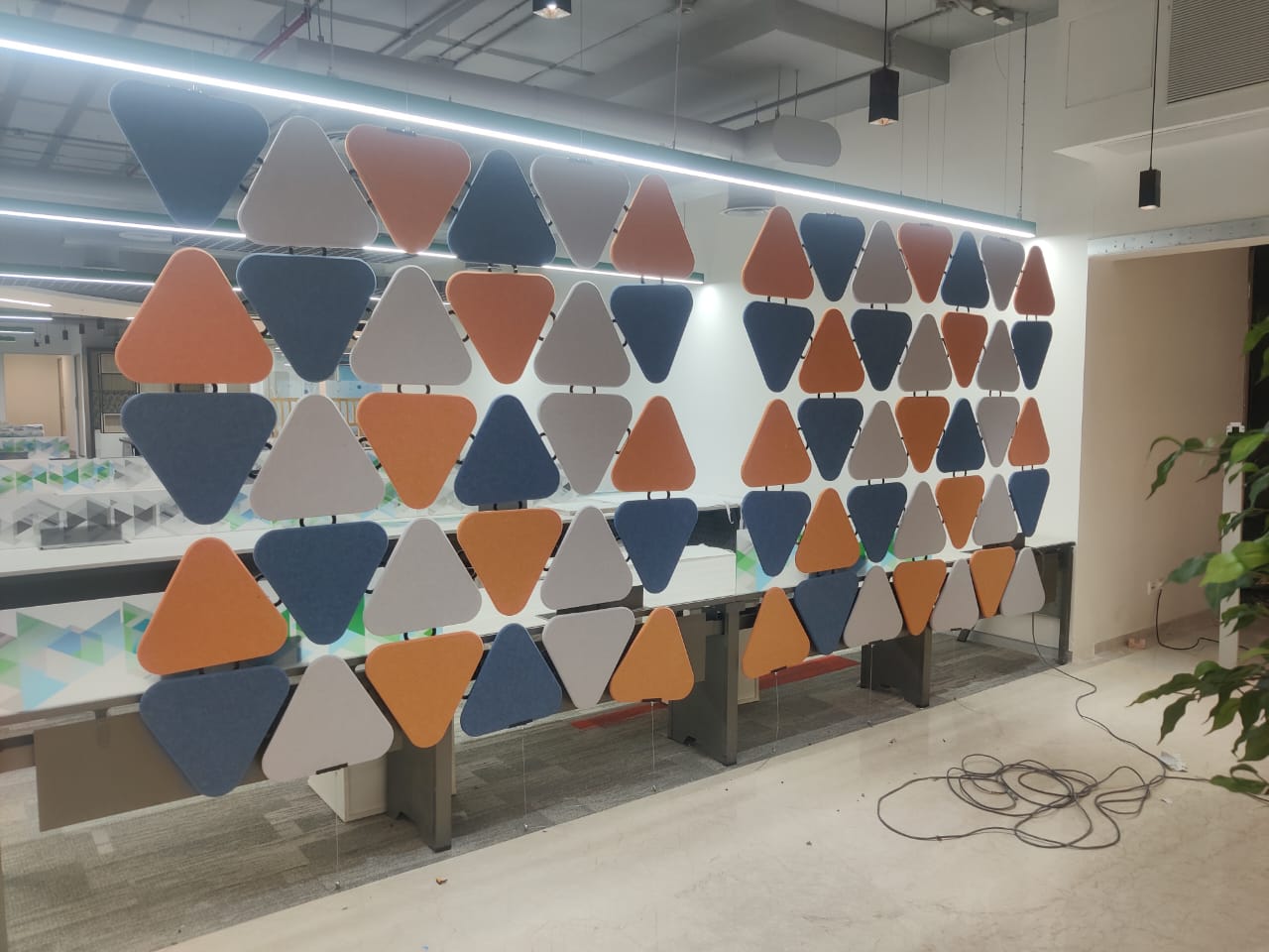 Aura divider